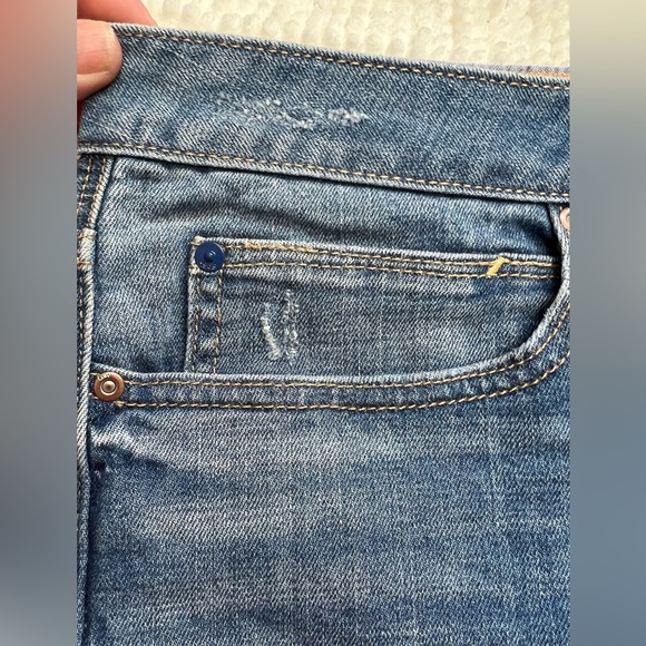 Distressed Gap Denim Skirt - Picture 4 of 8